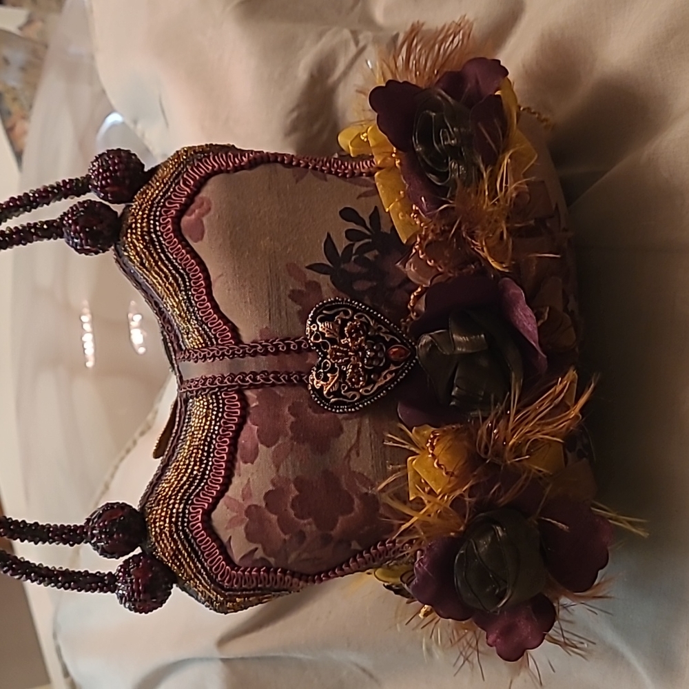 Retired Vintage Mary Frances Handbag - Picture 2 of 8
